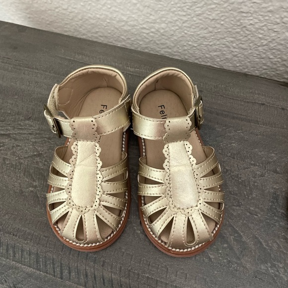 Felix & flora gold toddler girl sandals size 6 - Picture 1 of 4